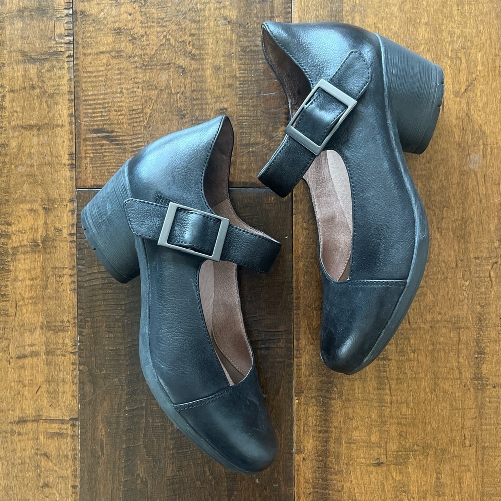 Dansko Roxanne leather Mary Jane block heels with Velcro straps EU 39 US 8.5